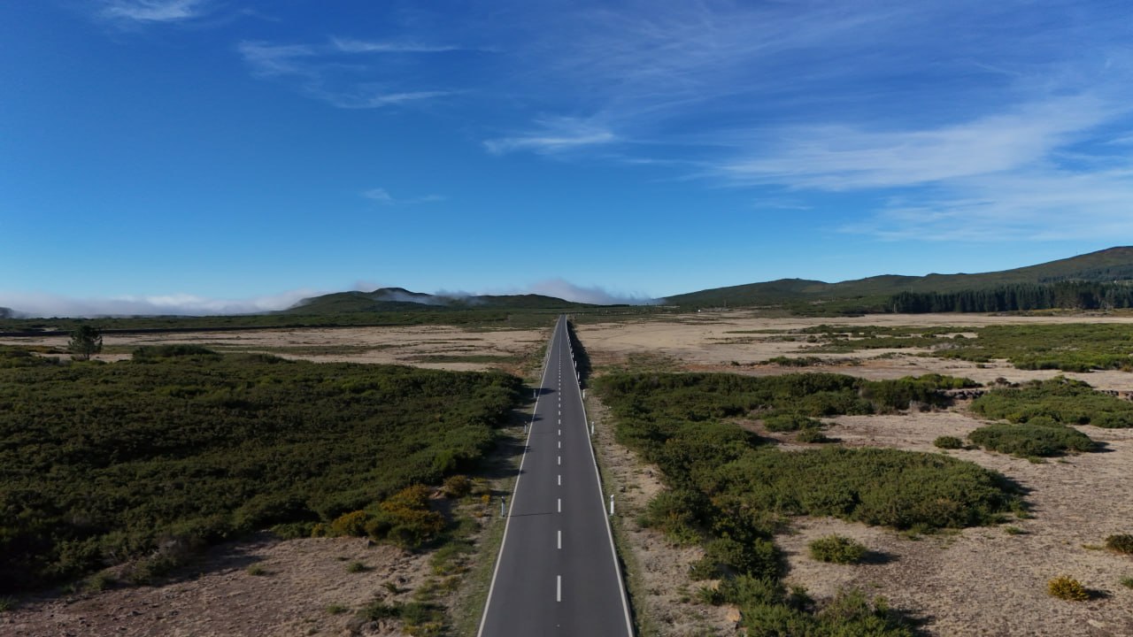 Tour an der Westküste — wilde Natur und Sonnenuntergang